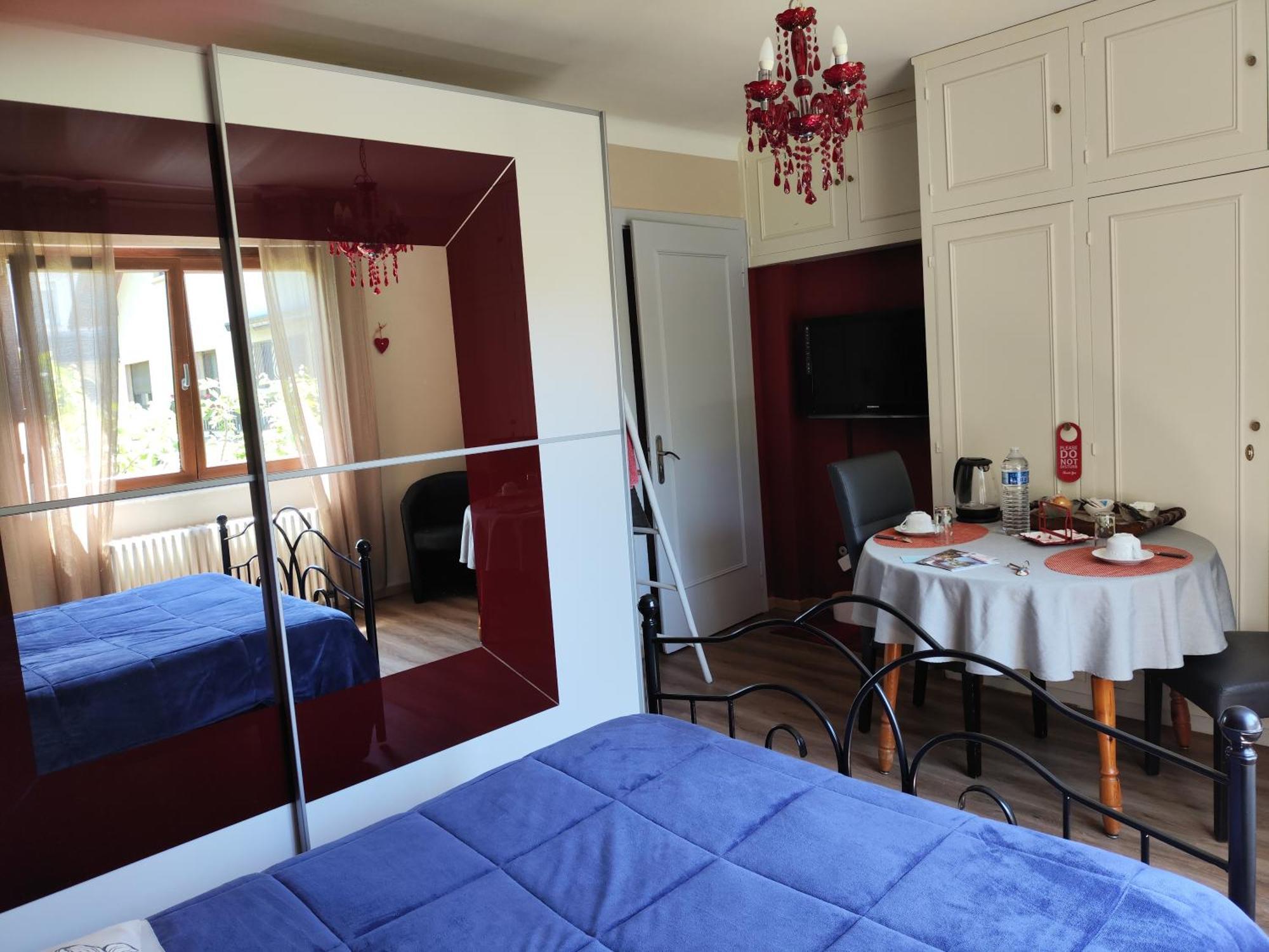 Colmar "Room" Chambre Privee Chez L'Habitant,Parking Voiture Devant La Maison,Garage Moto Et Velo,Petit Dejeuner Exterior foto